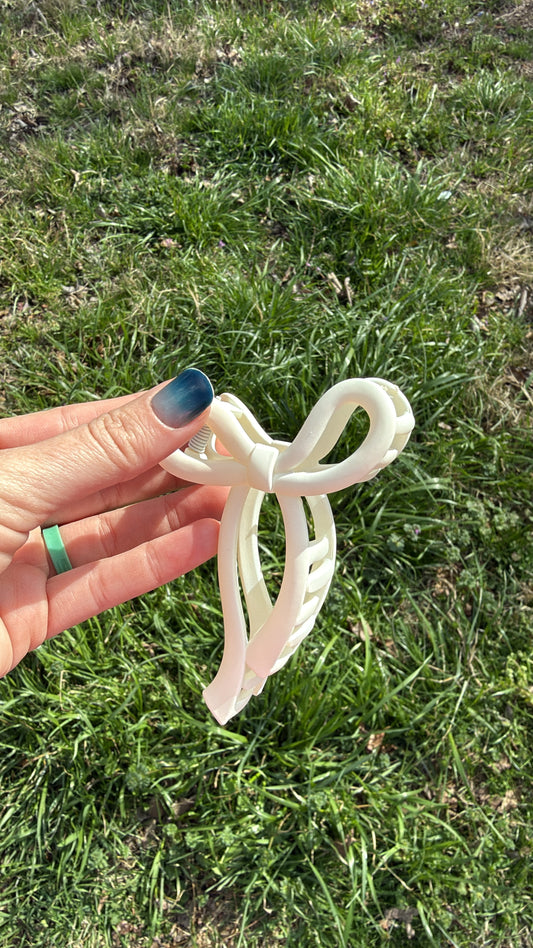 White Bow Claw Clips
