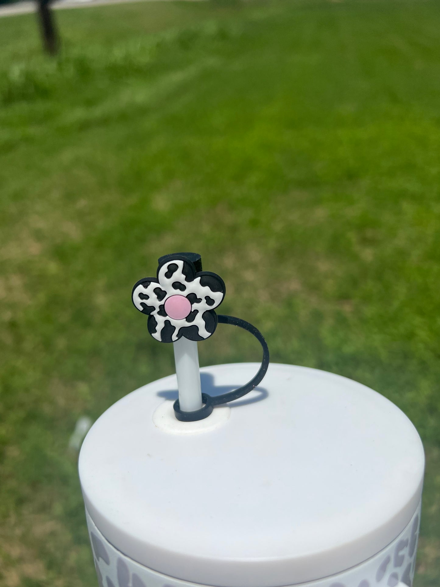 Straw Topper - Cow Flower
