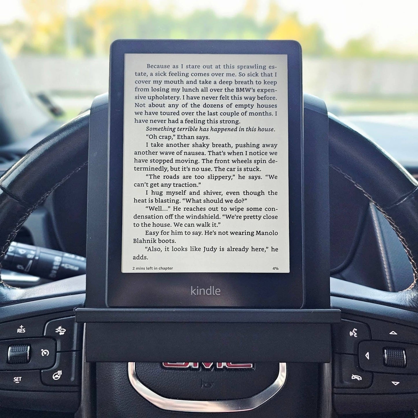 E-Reader Steering Wheel Holder