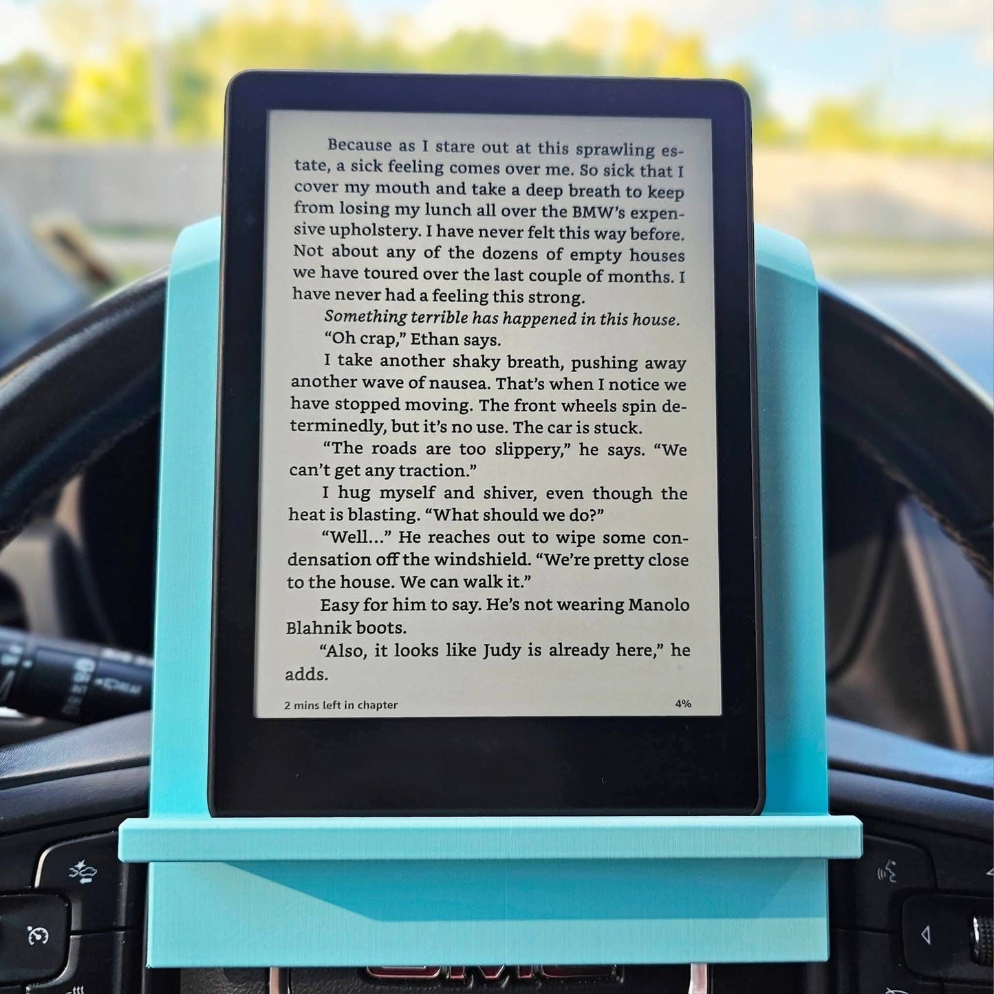 E-Reader Steering Wheel Holder