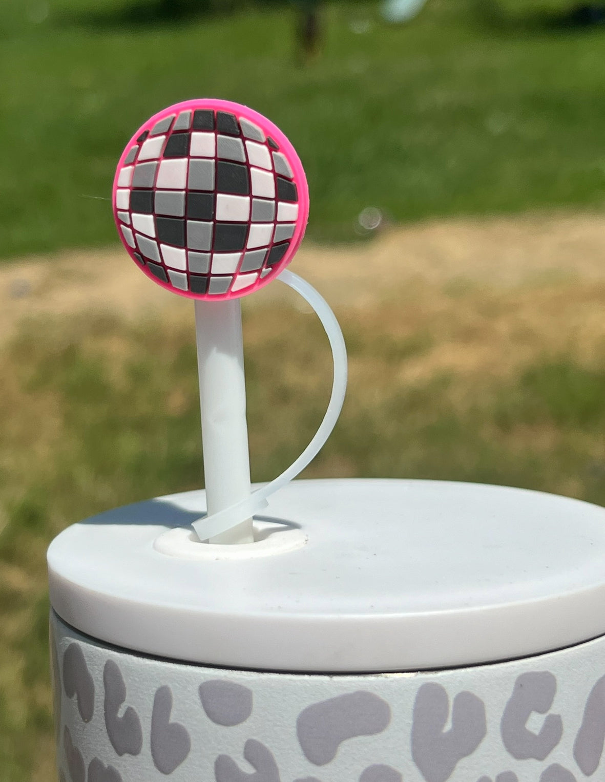 Straw Topper - Pink Background Checkered