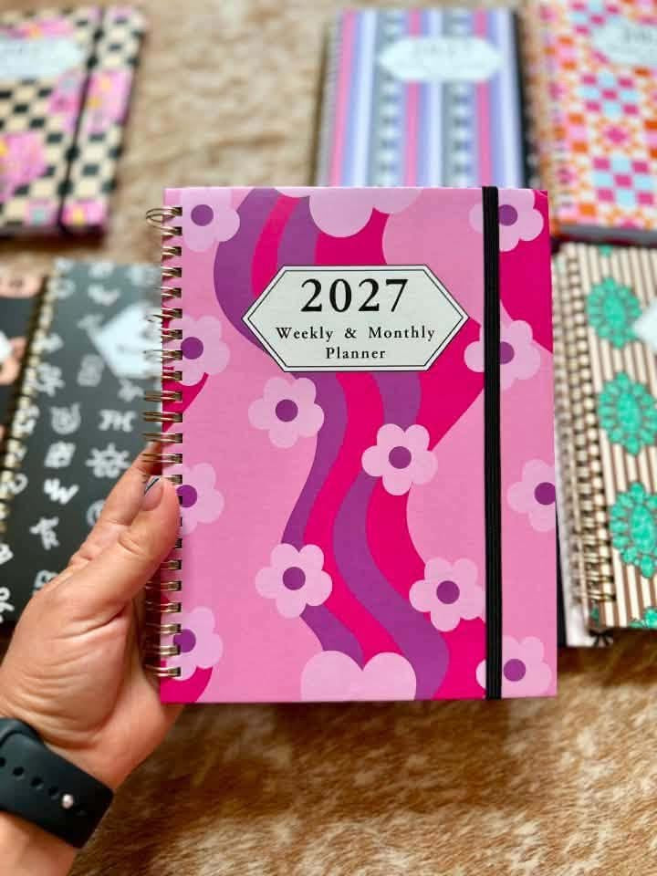 The 2027 Weekly & Monthly Planner