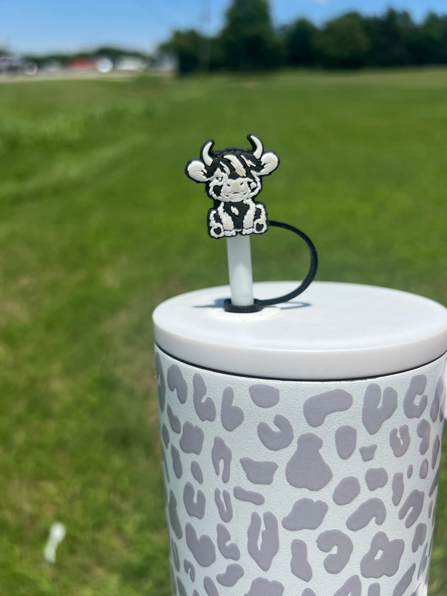 Straw Topper - Highland Cow