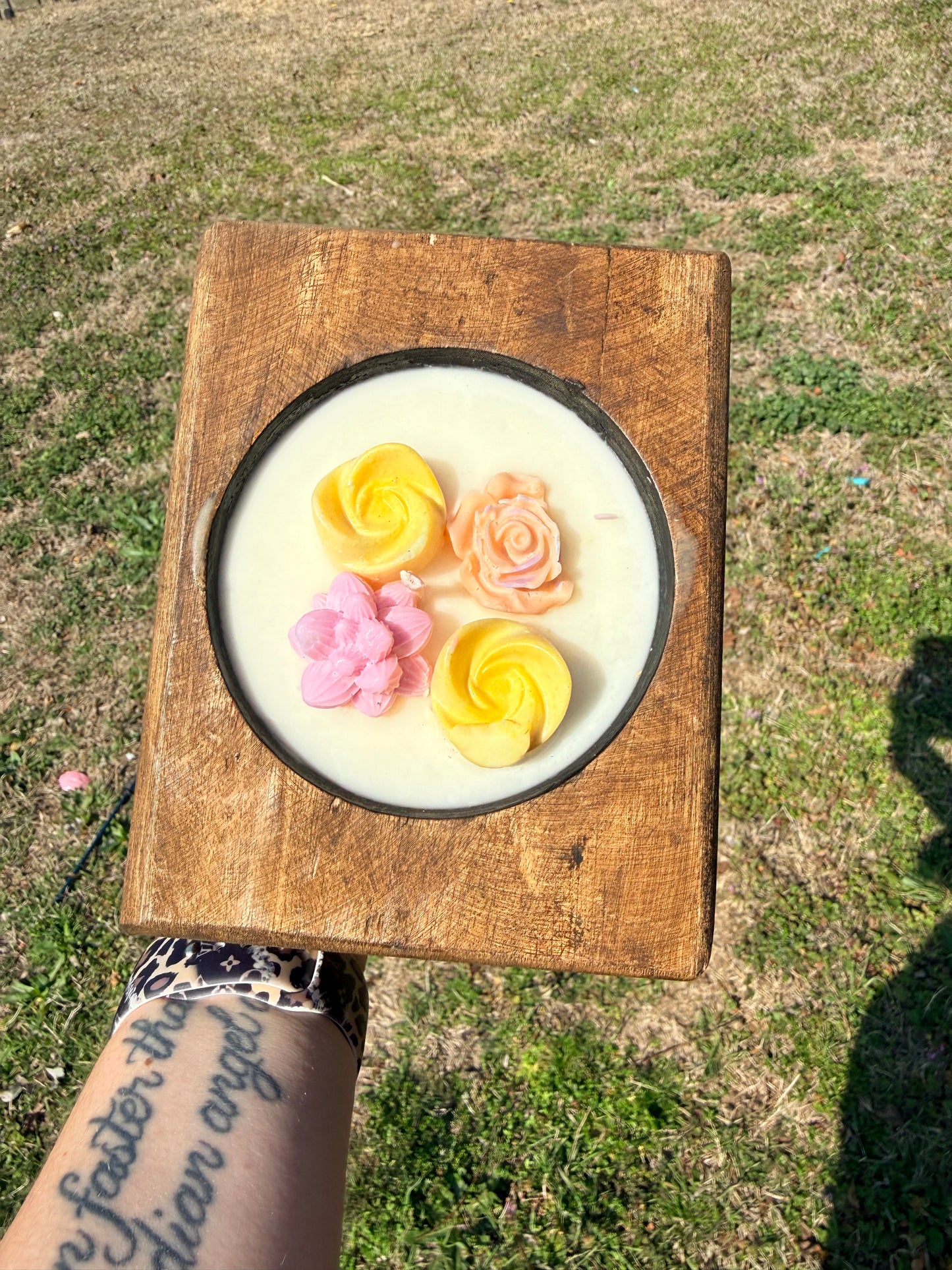 Dough Bowl Floral Candle - Farmhouse