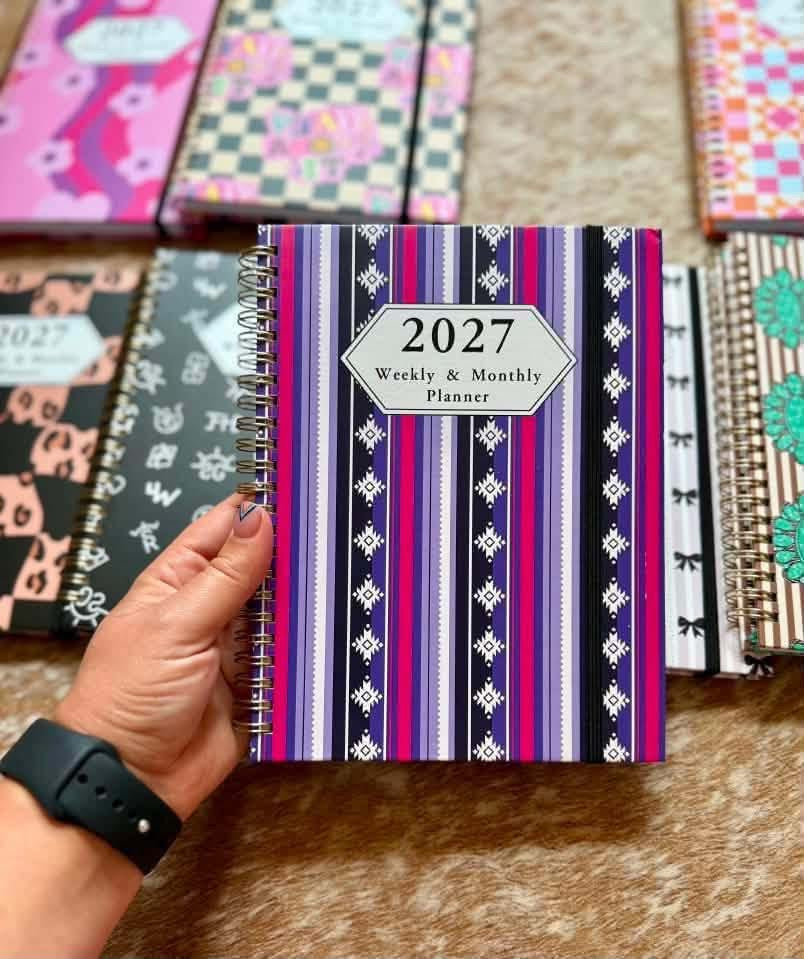 The 2027 Weekly & Monthly Planner