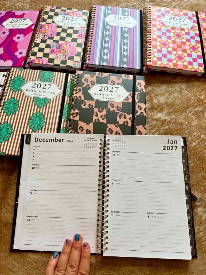 The 2027 Weekly & Monthly Planner