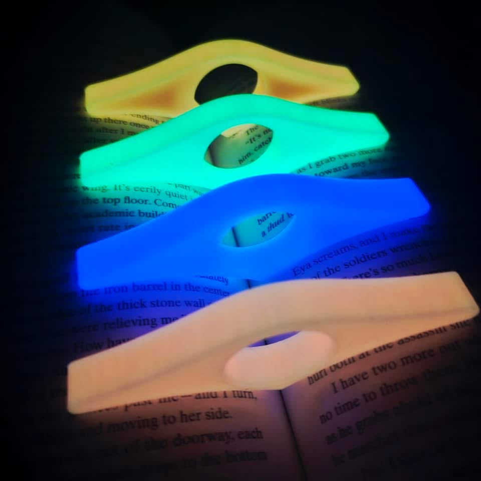* PRE - ORDER * Thumb Page Book Holders