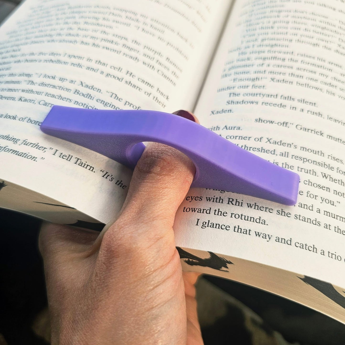 * PRE - ORDER * Thumb Page Book Holders