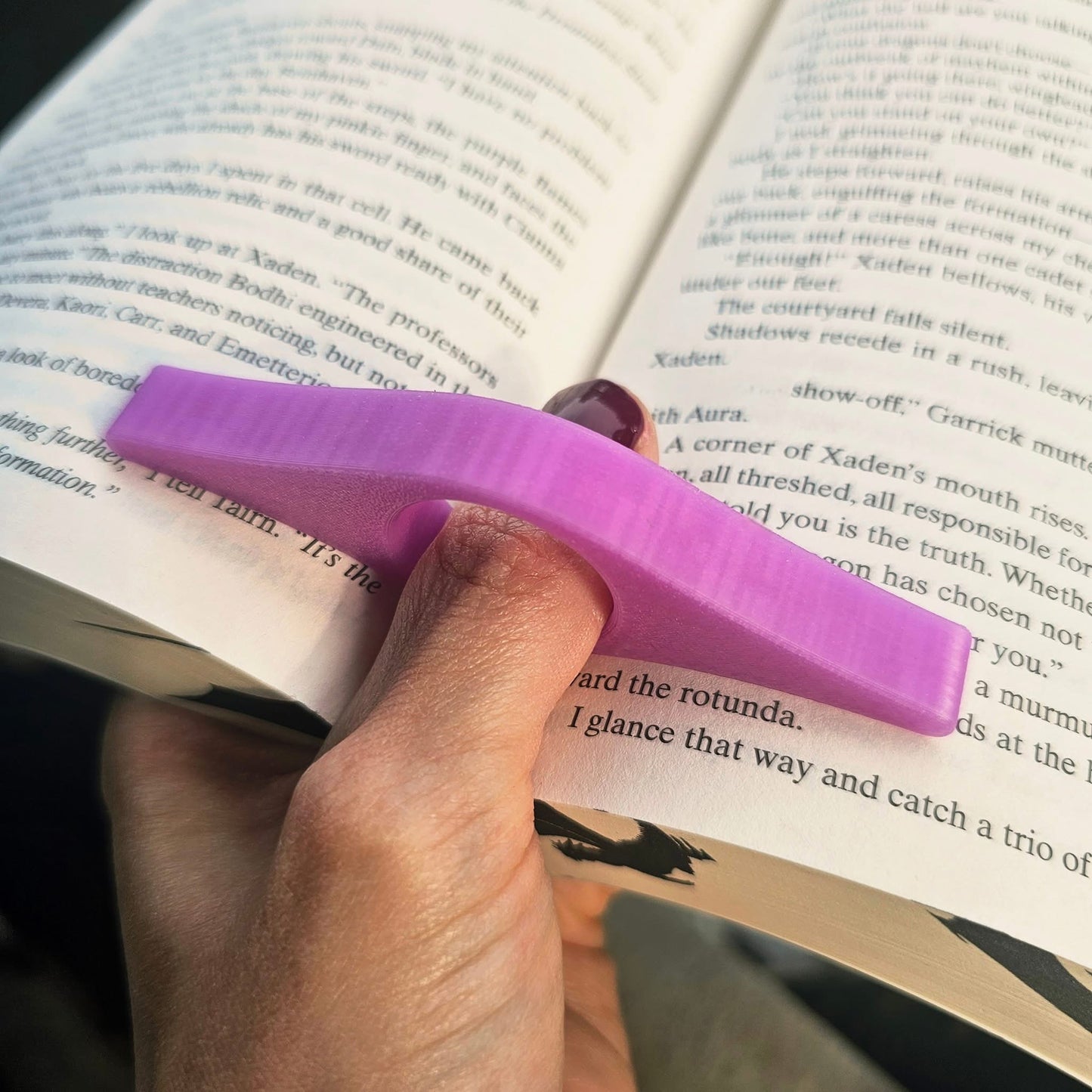 * PRE - ORDER * Thumb Page Book Holders