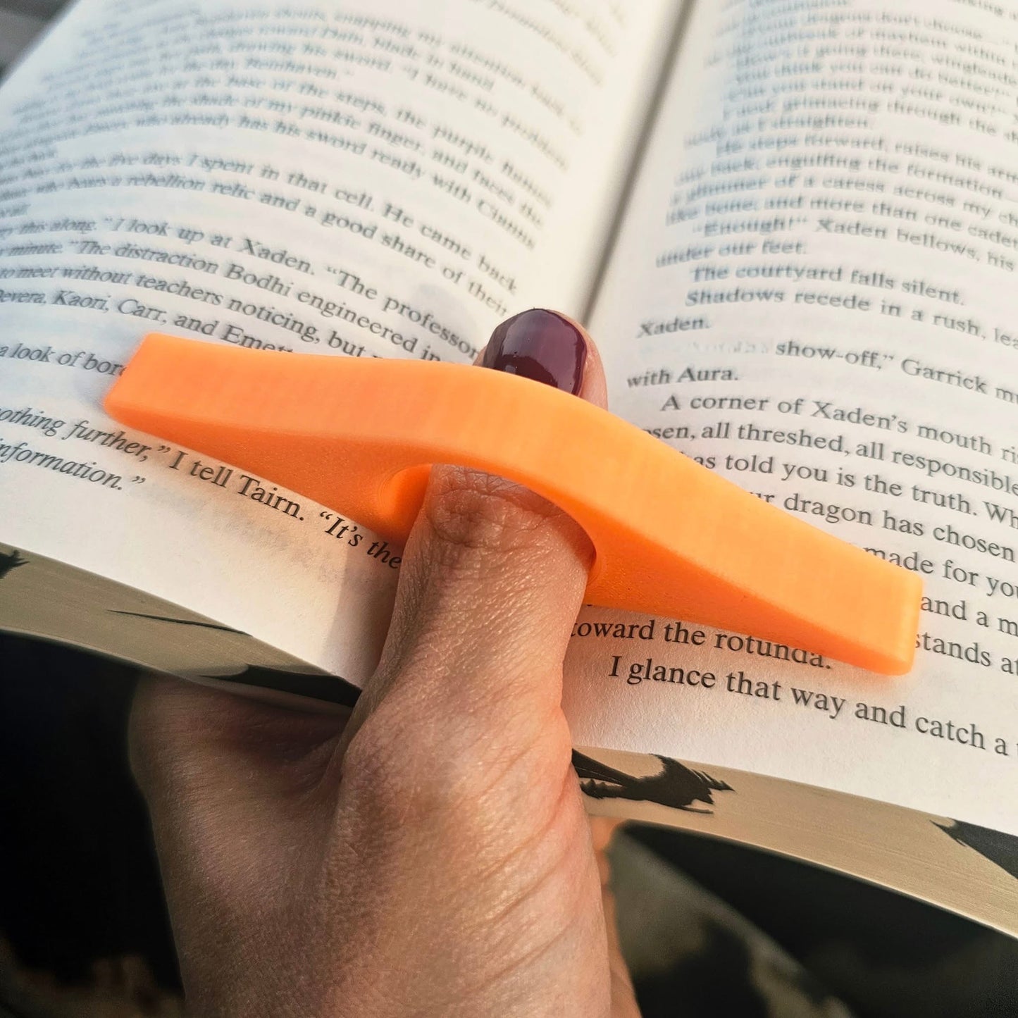 * PRE - ORDER * Thumb Page Book Holders