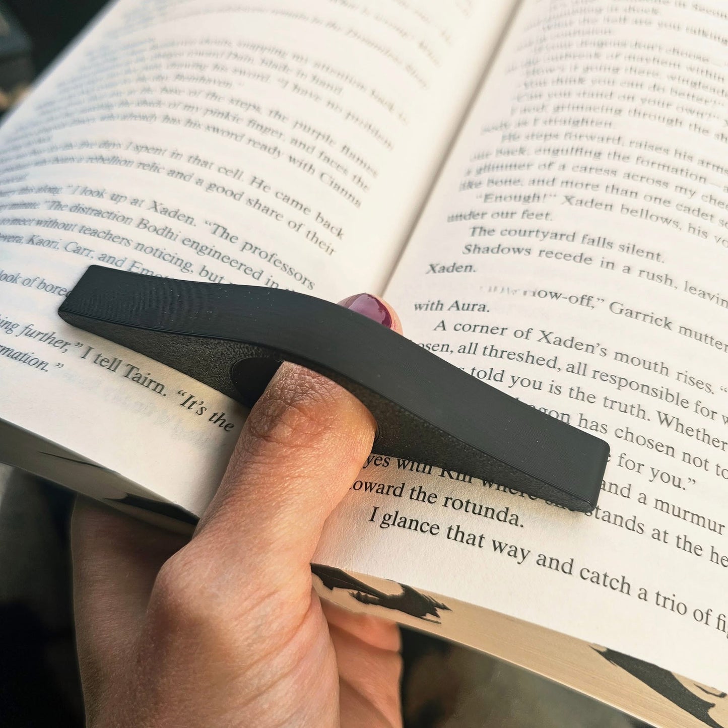 * PRE - ORDER * Thumb Page Book Holders