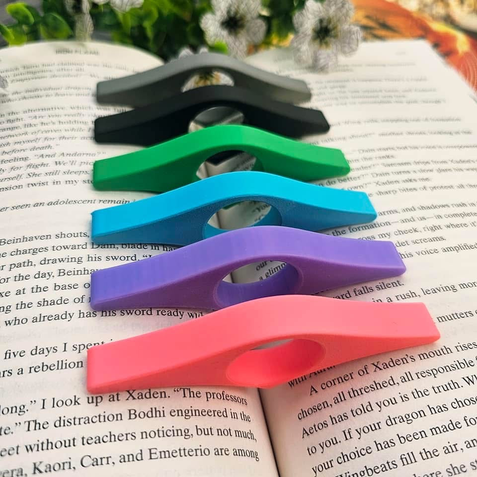 * PRE - ORDER * Thumb Page Book Holders